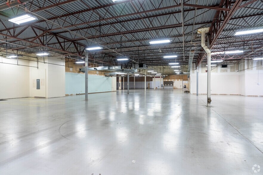 More Photos Of 151 Batson Dr, Manchester Manufacturing For Lease