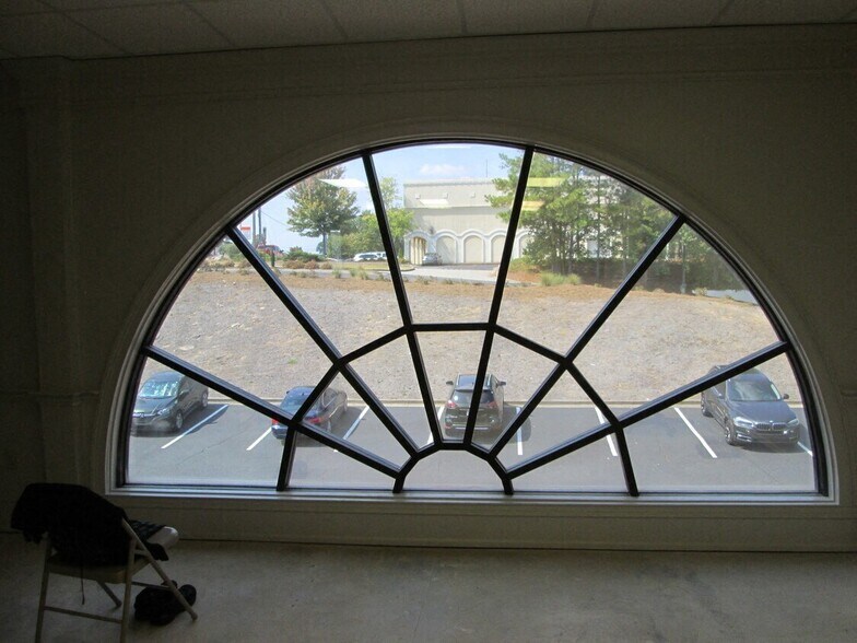 More Photos Of 1560 Holcomb Bridge Rd, Roswell Medical For Sale