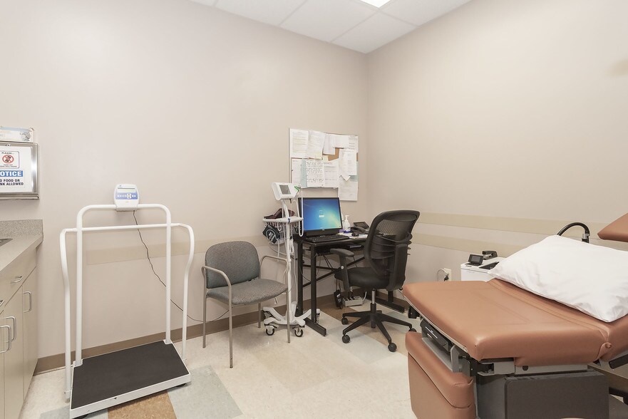More Photos Of 1301 Route 72 W, Manahawkin Medical For Sale