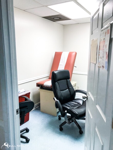 More Photos Of 2855 Candler Rd, Decatur Medical For Sale