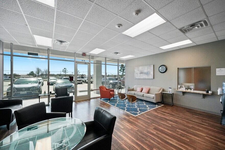 More Photos Of 21800 Katy Fwy, Katy Office For Lease