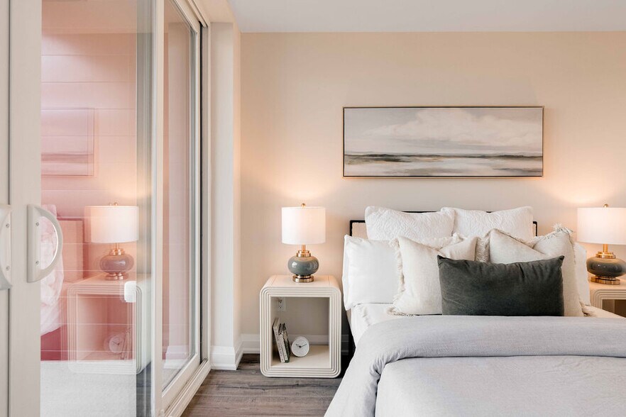 More Photos Of 600 Sunningdale Rd E, London Apartments For Lease