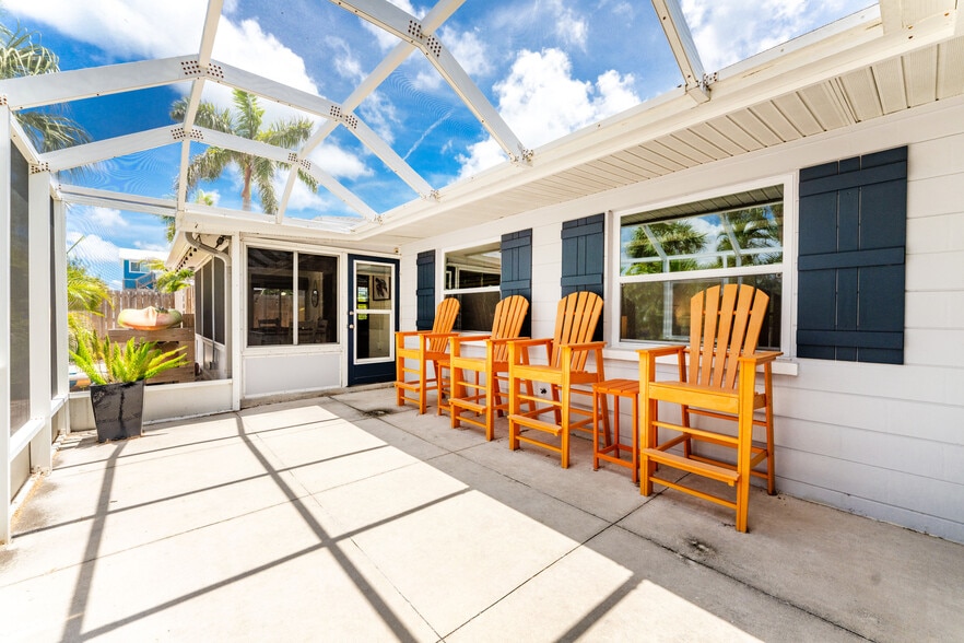 More Photos Of 1130 Gulf Blvd, Englewood Apartments For Sale