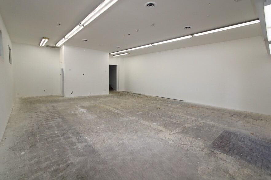 More Photos Of 1837 W Glenoaks Blvd, Glendale Storefront Retail Office For Lease