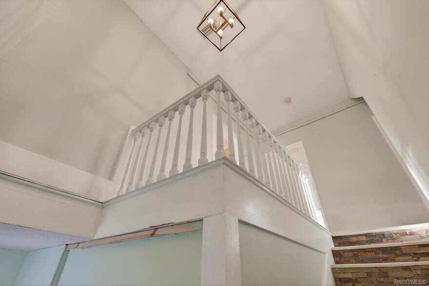 More Photos Of 125 N Main St, Hastings Restaurant For Sale