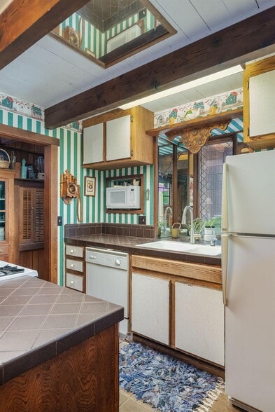 More Photos Of 306 W St Charles St, San Andreas Hotel For Sale