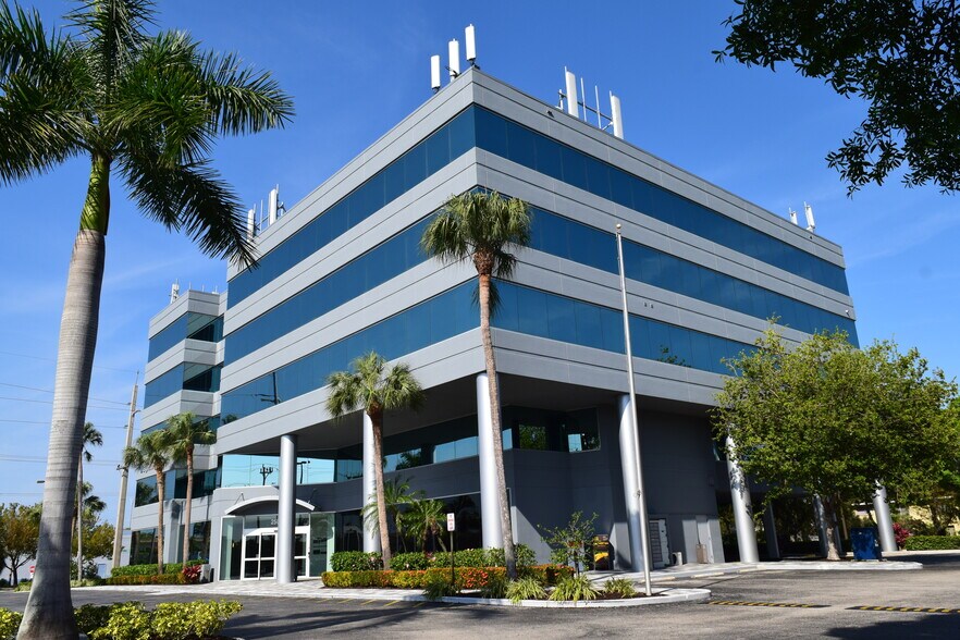 More Photos Of 2503 Del Prado Blvd S, Cape Coral Medical For Lease