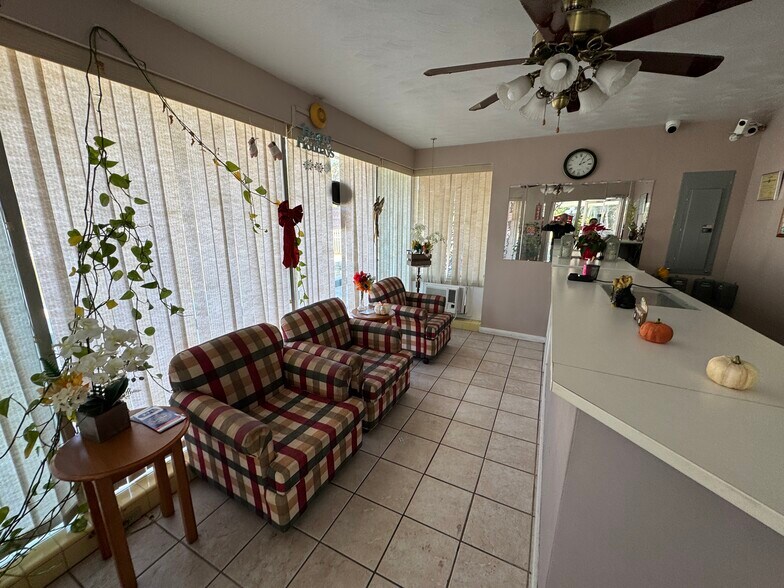 More Photos Of 16872 SE Highway 19, Cross City Hotel For Sale