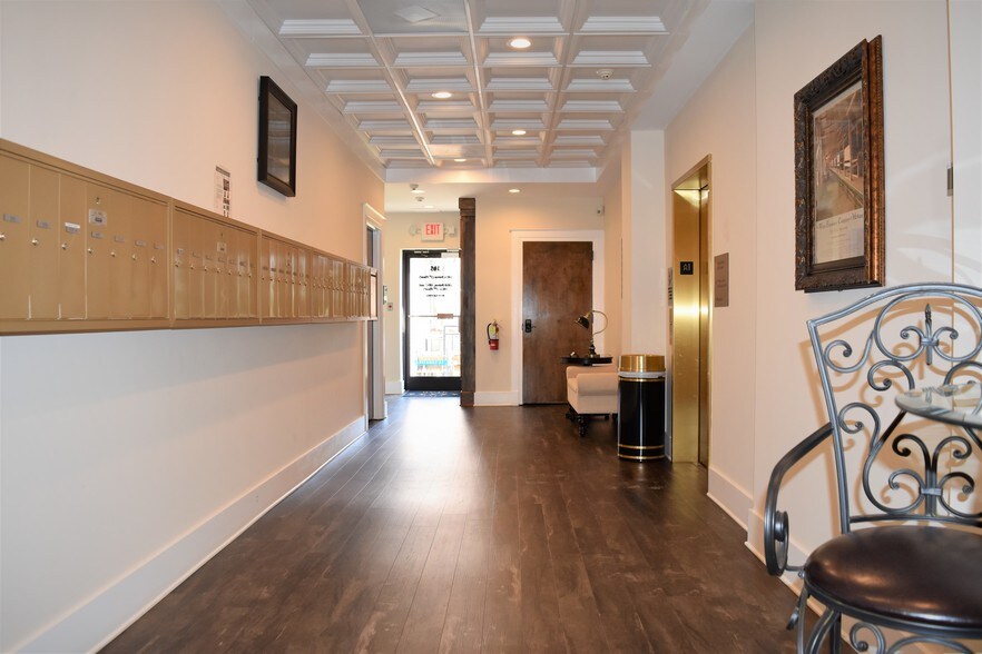 More Photos Of 105 E Center St, Mebane Office For Lease