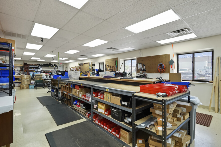 More Photos Of 350-366 Norfolk St, Aurora Light Manufacturing For Sale