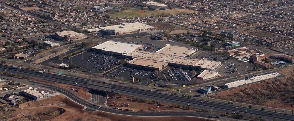 More Photos Of 1770 Red Cliffs Dr, St George Storefront For Lease