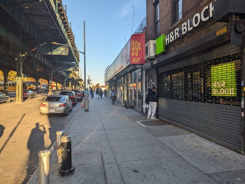 More Photos Of 1630 Westchester Ave, Bronx Office For Lease
