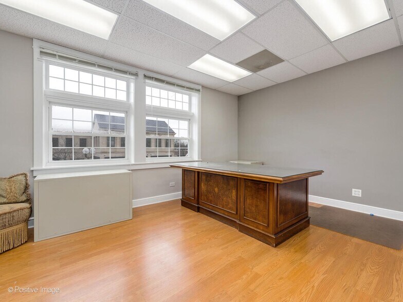 More Photos Of 440 Central Ave, Highland Park Storefront Retail Office For Lease