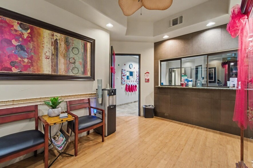 More Photos Of 1166 Live Oak Blvd, Yuba City Medical For Lease