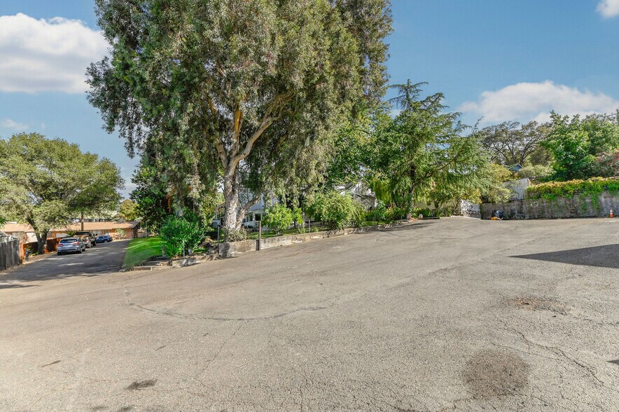 More Photos Of 68 Church Hill Rd, San Andreas Flex For Sale