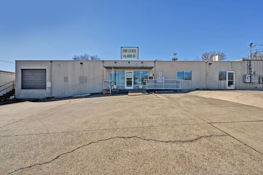 More Photos Of 103 Krebs Ln, Austin Freestanding For Lease