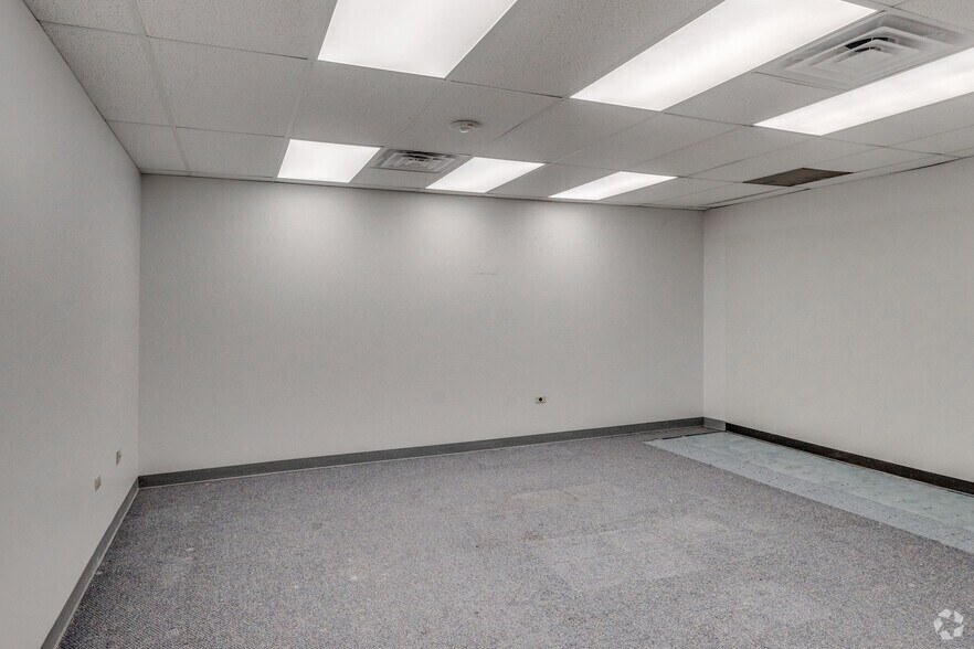 More Photos Of 2850 Youngfield St, Lakewood Office For Lease