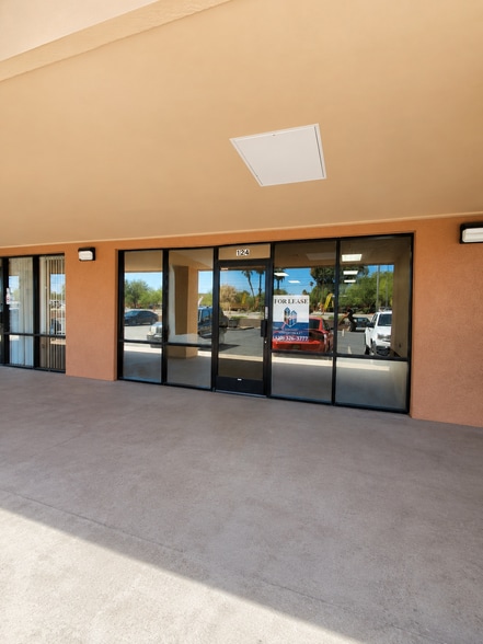 More Photos Of 5650 S 12th Ave, Tucson Unknown For Lease