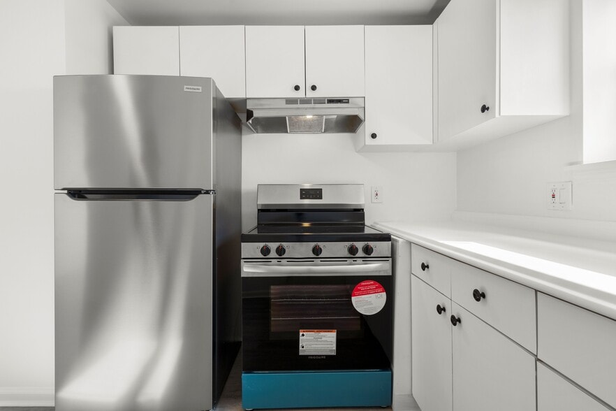 More Photos Of 832 Atlantic St, Bridgeport Apartments For Sale