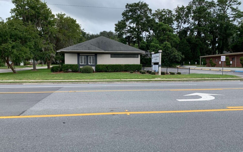 More Photos Of 516 Ohio Ave S, Live Oak Medical For Sale