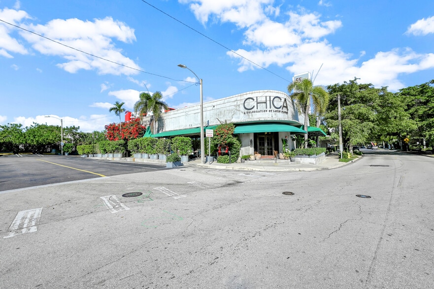 More Photos Of 5556 NE 4th Ct, Miami Restaurant For Lease