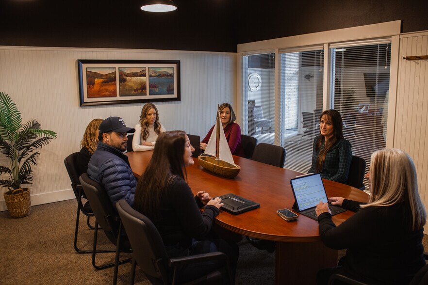 More Photos Of 19089 Jensen Way, Poulsbo Office For Sale