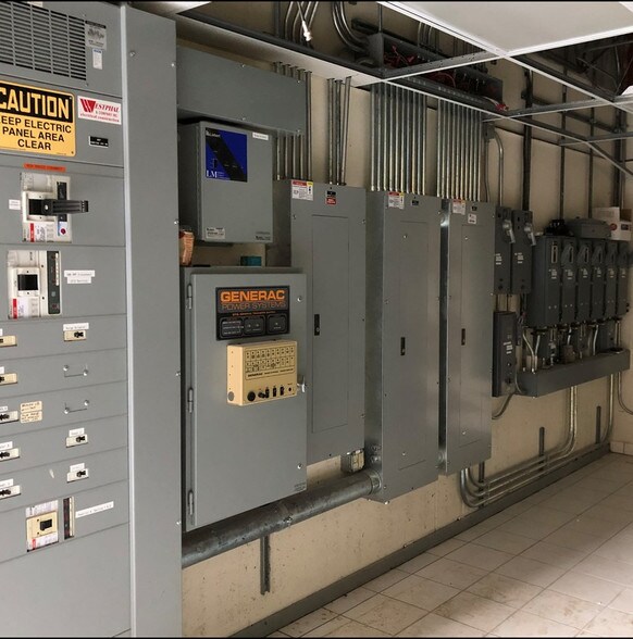 More Photos Of 2104 International Ln, Madison Light Distribution For Lease
