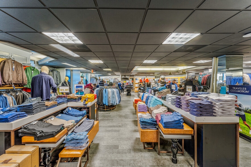 More Photos Of 728 S Washington St, Alexandria Office For Sale