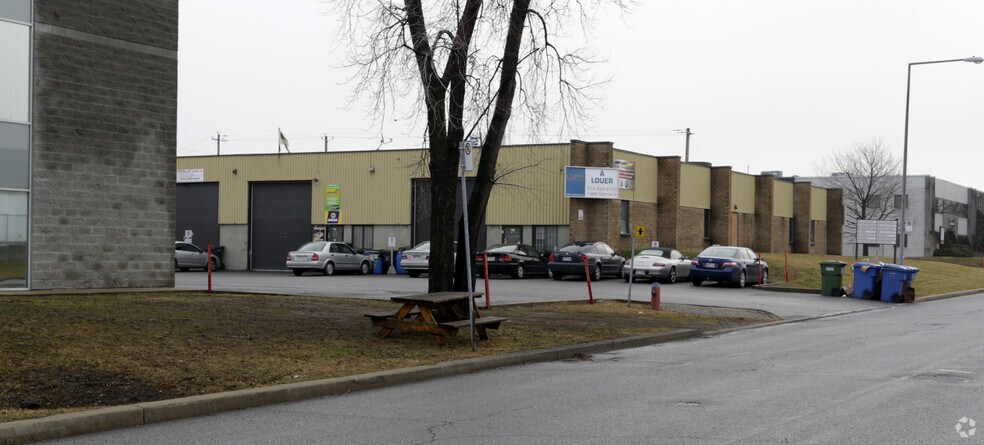 More Photos Of 505-531 Rue Le Breton, Longueuil Unknown For Lease