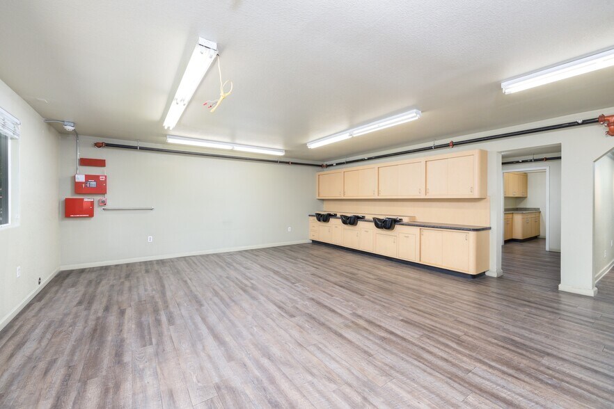 More Photos Of 436-440 Center St, Healdsburg Storefront Retail Residential For Sale