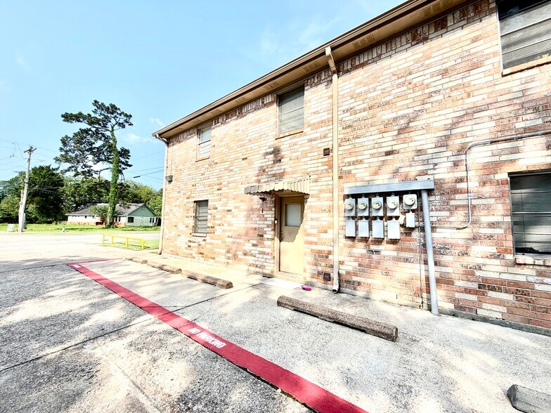 More Photos Of 5520-5530 Concord Rd, Beaumont Apartments For Sale