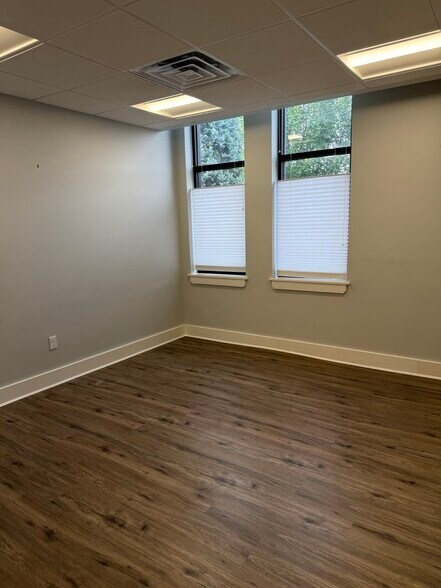 More Photos Of 10 Julia Ln, Cold Spring Loft Creative Space For Lease