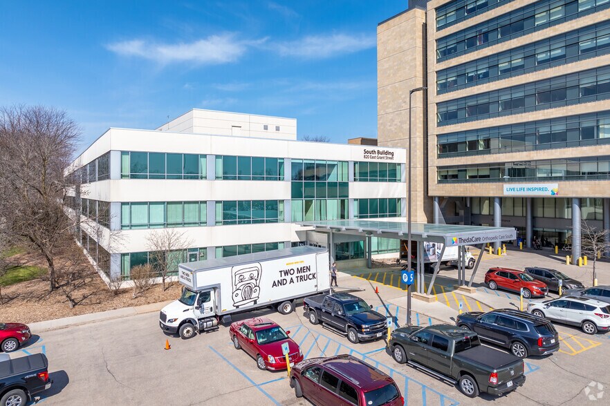 More Photos Of 820 E Grant St, Appleton Medical For Lease