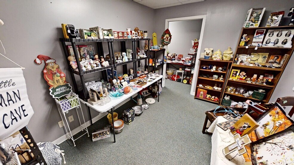 More Photos Of 103-105 103-105 E 27th St, Hays Office For Sale