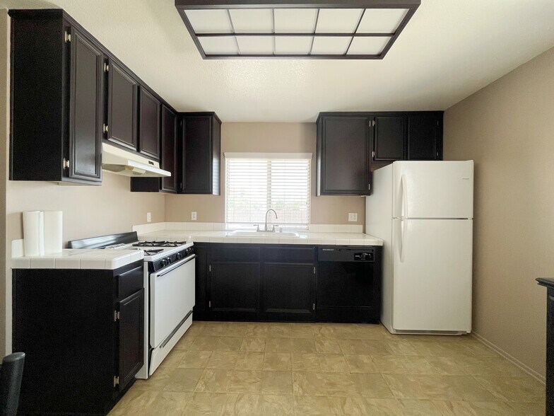 More Photos Of 3969 Sierra Ave, Norco Medical For Sale