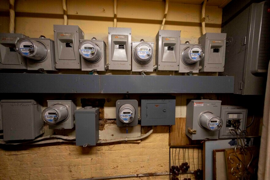 More Photos Of 661 W Forest Ave, Detroit Apartments For Sale