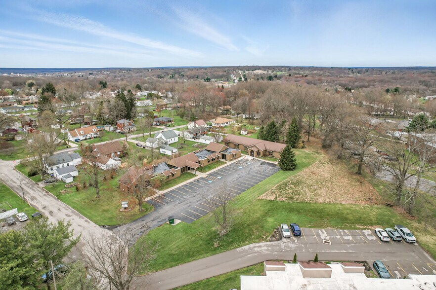 More Photos Of 2000 Green St, Farrell Medical For Sale