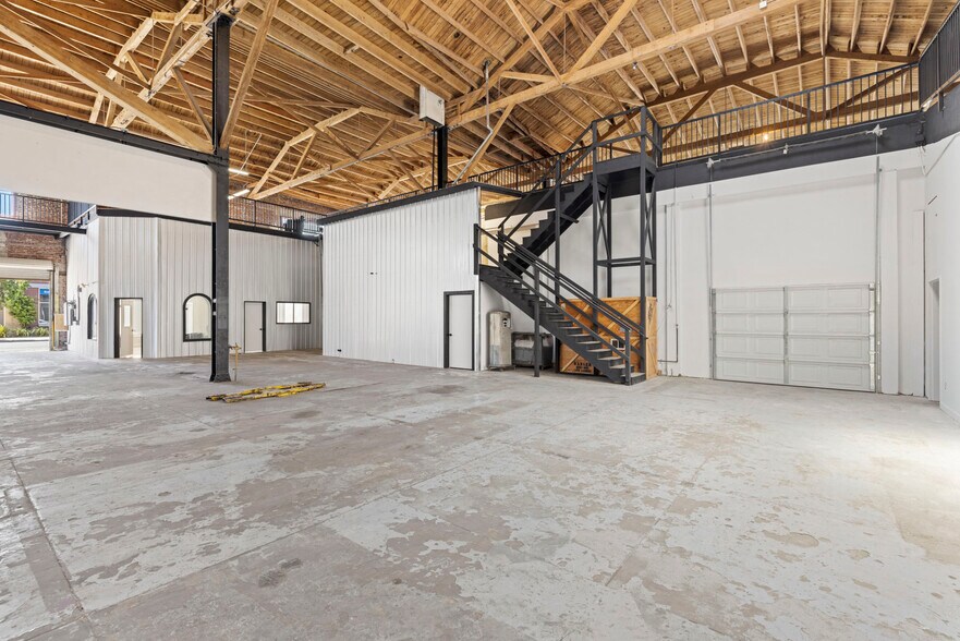 More Photos Of 600 N El Dorado St, Stockton Service For Sale