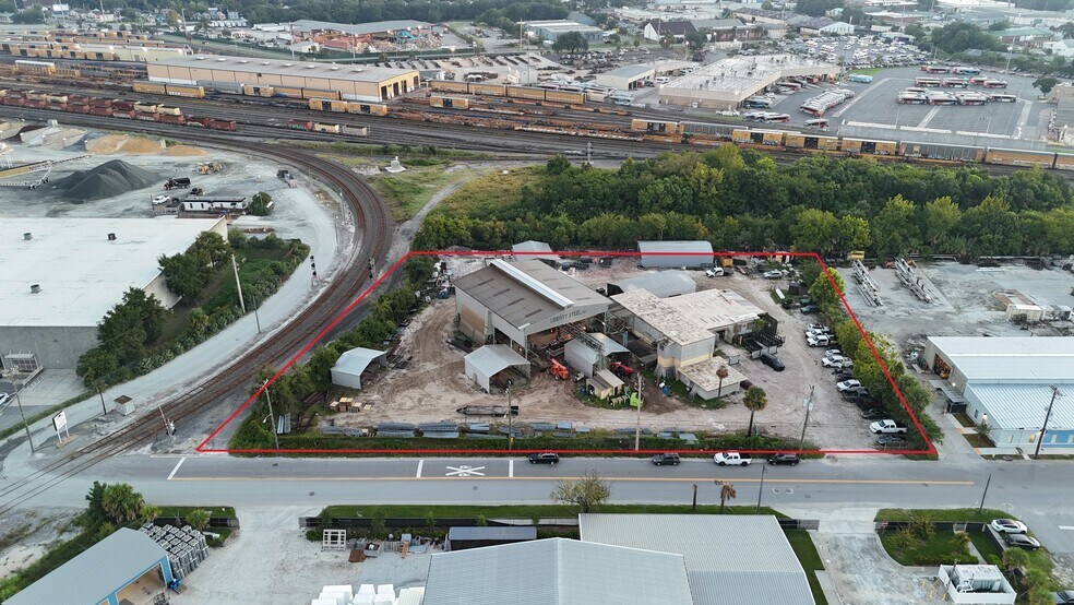 More Photos Of 2021 Dennis St, Jacksonville Manufacturing For Lease