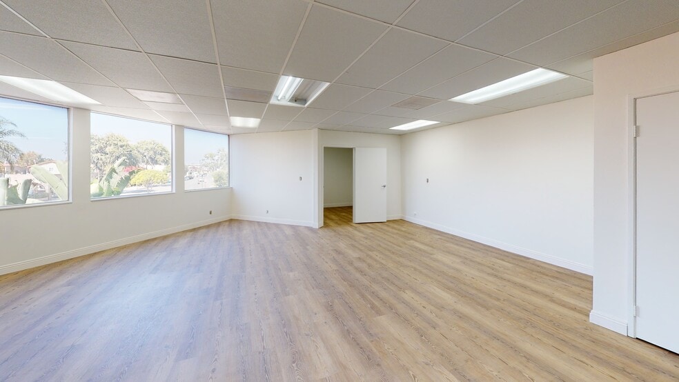 More Photos Of 3662 Katella Ave, Los Alamitos Medical For Lease