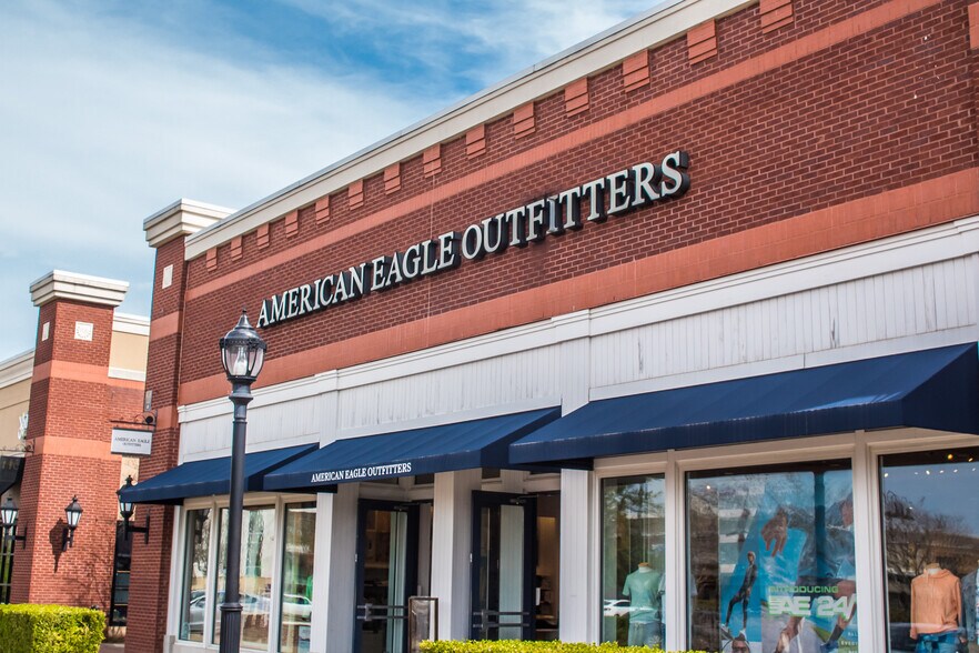 More Photos Of 4674 Merchants Park Cir, Collierville Unknown For Lease