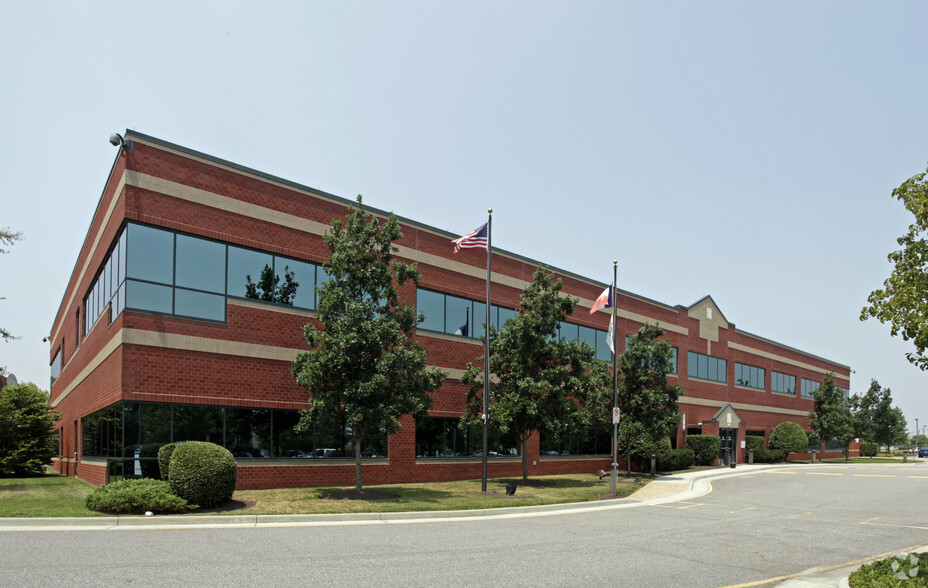 Primary Photo Of 1309 Executive Blvd, Chesapeake Medical For Lease