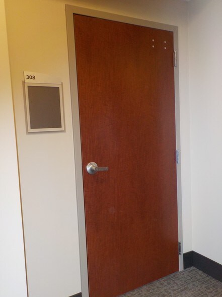 More Photos Of 5700 N Exp 77/83, Brownsville Medical For Lease