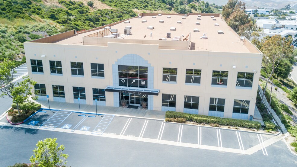 More Photos Of 212 Avenida Fabricante, San Clemente Warehouse For Lease