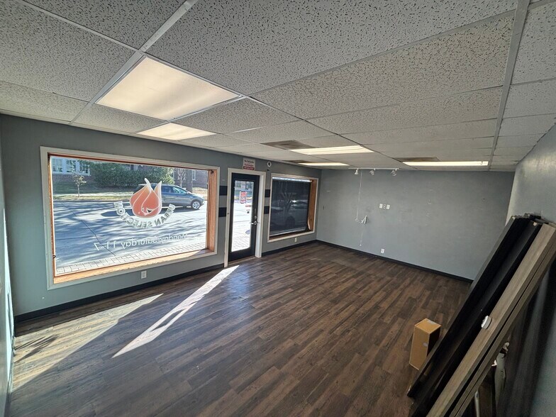 More Photos Of 312 University Dr N, Fargo General Retail For Sale