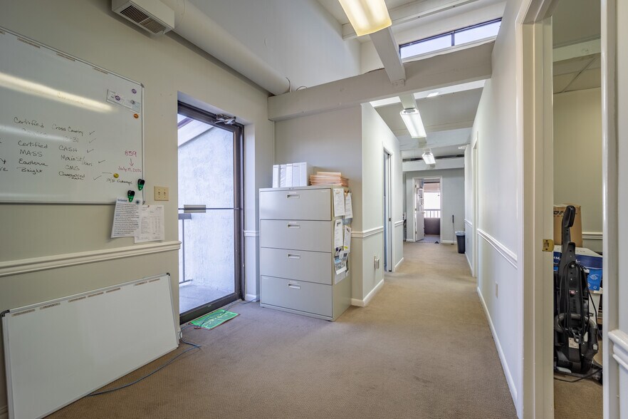 More Photos Of 7904 Coastal Hwy, Ocean City Office For Sale