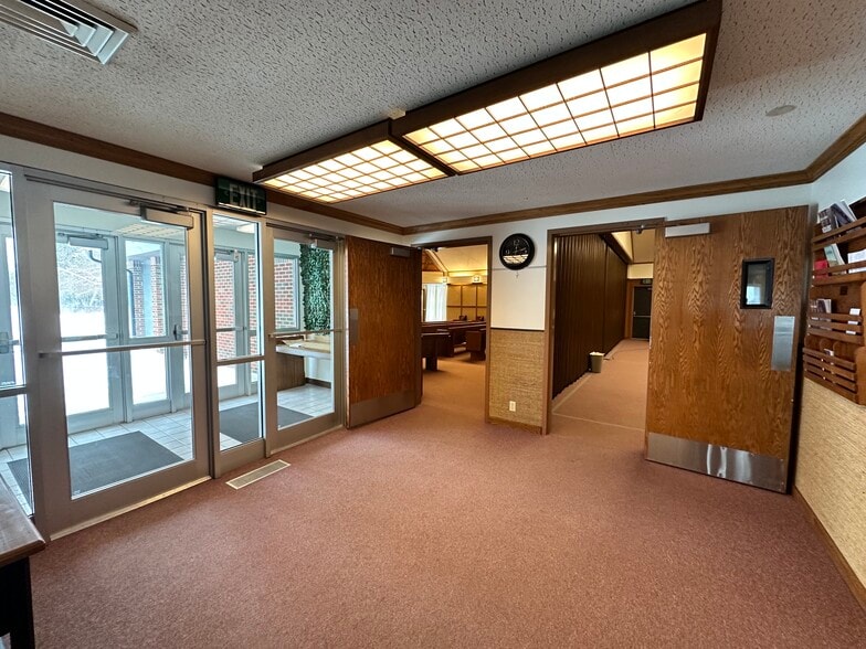 More Photos Of 2460 Baldwin st, Sturgis Religious Facility For Sale