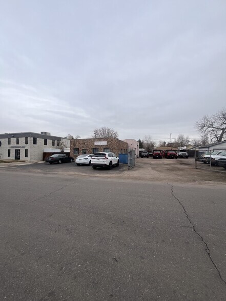 Primary Photo Of 2536 S Delaware St, Denver Office For Lease