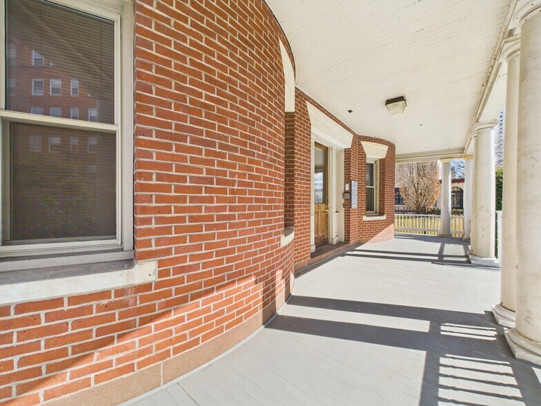 More Photos Of 73 Chestnut St, Springfield Loft Creative Space For Sale