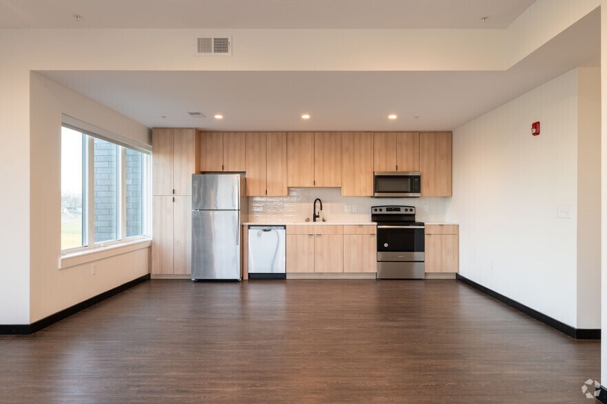 More Photos Of 1100 Michigan Ave, Buffalo Apartments For Lease